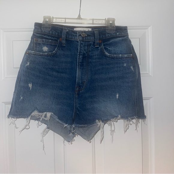 Abercrombie Curve Love High Rise Shorts - Picture 1 of 3